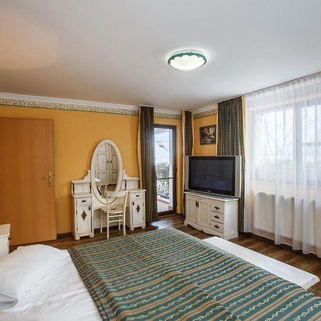 Domeniul Dracula Danes Hotell Eksteriør bilde